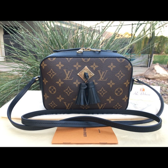 👋 Meet your Posher, AEDELUXE.COM 👜 - Picture 7 of 11